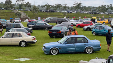 Komunitas mobil