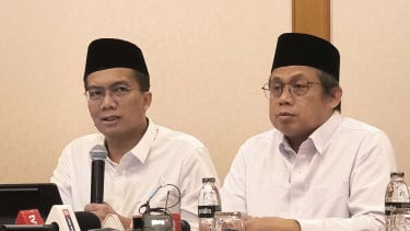 Wakil Sekretaris Jenderal (Wasekjen) PBNU Nur Hidayat (kiri)