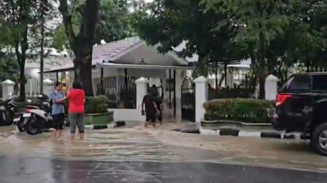 Rumah dinas Kapolda Sumut tak luput dari banjir
