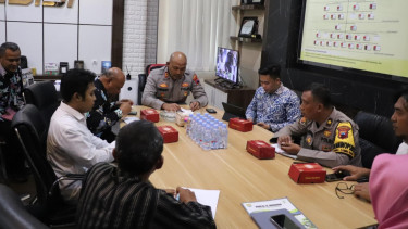 Rakor penanganan dugaan keracunan MBG di SMP N 1 Kendal