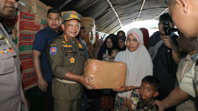 Mendagri Tito Tinjau Bencana Banjir di Aceh 