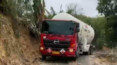 Truk Pertamina.