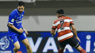 Thom Haye di laga Persib Vs Madura United