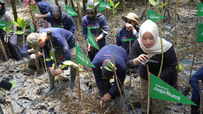 Telkomsel Jaga Bumi Carbon Offset Fase 3:Aksi Nyata Tanam 12.731 Pohon Baru