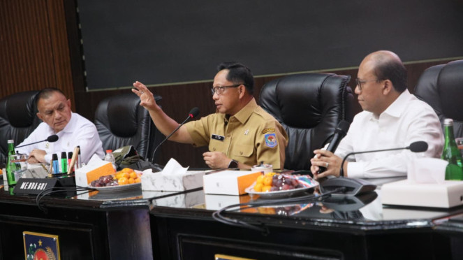 Mendagri Tito pimpin Rakor Pusat dan Daerah di Kantor Pusat Kemendagri, Jakarta