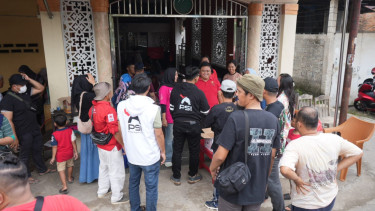 Pembersihan rumah para korban banjir di Binjai