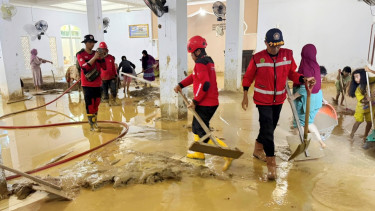 Semen Padang bantu korban bencana Sumatera.
