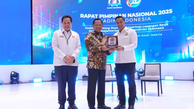 Mendagri Tito dan Ketua Umum Kadin Anindya Bakrie