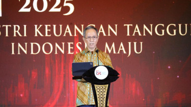 Ketua Dewan Komisioner OJK Mahendra Siregar.
