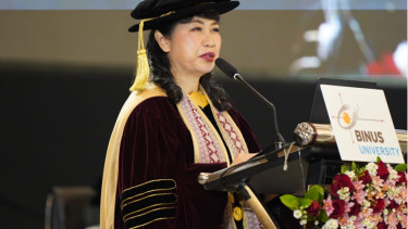 Rektor BINUS UNIVERSITY, Dr. Nelly, S.Kom., M.M., CSCA