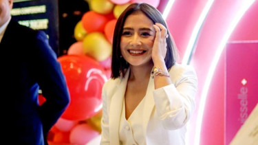 Prilly Latuconsina