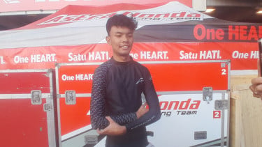 Pembalap Astra Honda Racing Team (AHRT) kelas SS600, Adenanta Putra