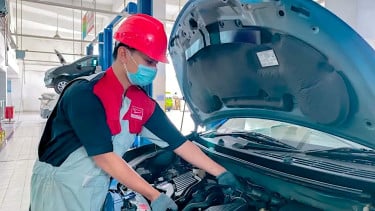Ilustrasi tune up mobil