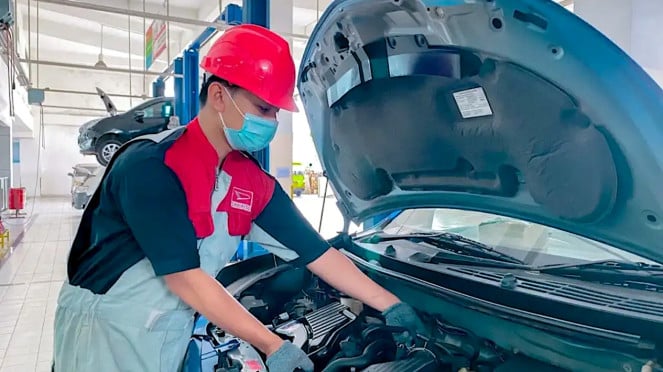 Ilustrasi tune up mobil