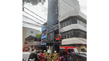 Kebakaran gedung di Cempaka Baru, Kemayoran, Jakarta Pusat
