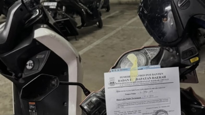 Petugas pajak gerebek parkiran stasiun