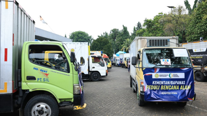 Mentan Amran Kembali Lepas 153 Truk Bantuan Banjir Sumatera 