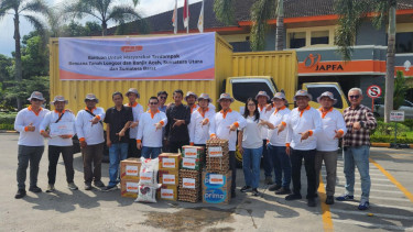 JAPFA Kerahkan 40 Truk Bantuan Pangan untuk Korban Banjir Aceh, Sumut dan Sumbar