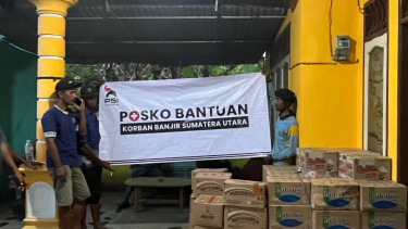 Bantuan untuk warga terdampak banjir di Langkat