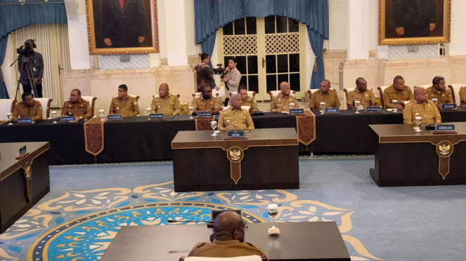 Presiden Prabowo Kumpulkan Kepala Daerah se-Papua di Istana Negara