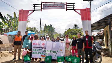 Akulaku Salurkan Bantuan ke Wilayah Bencana Aceh dan Sumatera