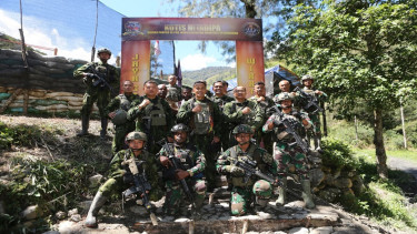 Pangkogawilham III Letjen Bambang Trisnohadi di Intan Jaya, Papua Tengah