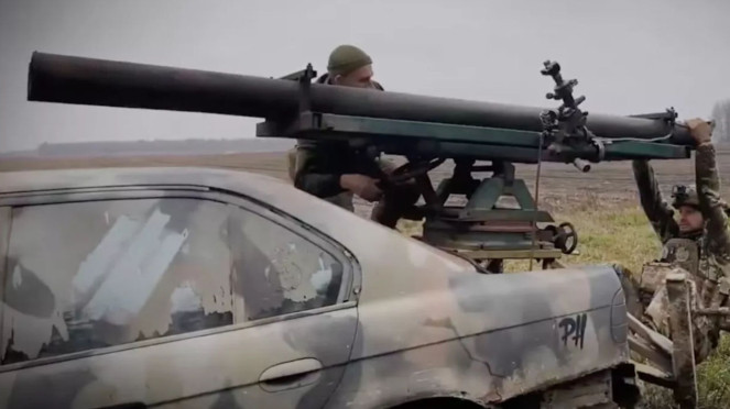 BMW Seri 7 jadi peluncur roket tentara Ukraina