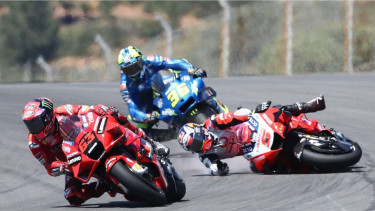 Johann Zarco Jadi Pembalap dengan Crash Terbanyak di MotoGP 2025