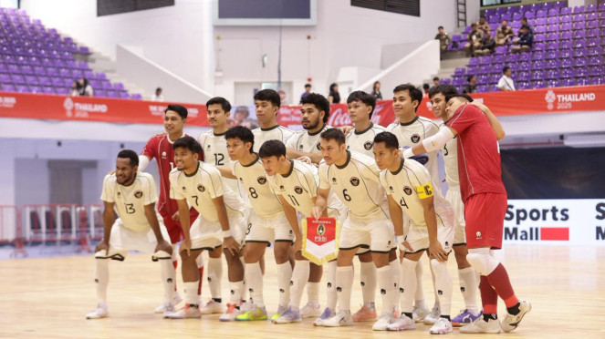 Timnas Futsal Indonesia, 1. Bojan Hodak Jengkel, Oknum Bobotoh Terus Bikin Persib Rugi, 2. Asnawi Mangkualam Nilai Timnas Indonesia Masih Jauh dari Level Piala Dunia, 3. Curhat Wiliam Marcilio setelah Tinggalkan Persib: Saya Pergi dengan Perasaan…, 4. Cerita Kapten Timnas Futsal Indonesia soal Gangguan Tuan Rumah sebelum Rebut Emas SEA Games, 5. Kata Kylian Mbappe Usai Sama Rekor Fenomenal Cristiano Ronaldo