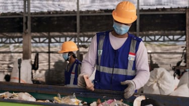 Fasilitas Rumah Pemulihan Material Jatiwaringin di Kabupaten Tangerang.