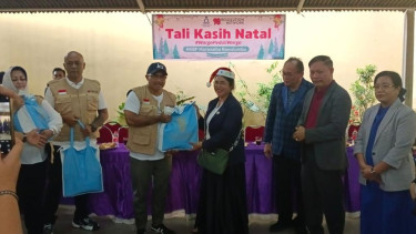 Pembagian tali kasih natal dari banpres dan BUMN