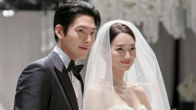 Pernikahan Kim Woo Bin dan Shin Min Ah