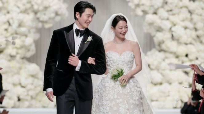 Pernikahan Kim Woo Bin dan Shin Min Ah
