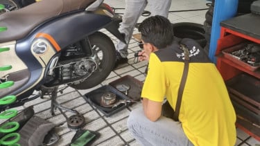 Pengecekan BAN motor