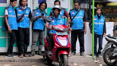 Layanan ojek online berbasis motor listrik, EVMoto, Fokus pada Kendaraan Listrik Sepenuhnya, Skema Kepemilikan Motor bagi Pengemudi, Biaya Aplikasi untuk Pengemudi, Tahapan Peluncuran Aplikasi, Target Pengemudi dan Ekspansi Kota