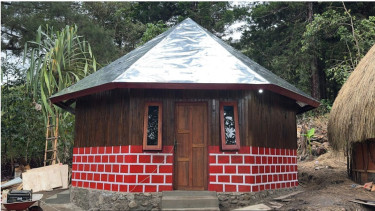 Honai Adat di Kampung Elaboge, Distrik Silo Karno Doga, Kabupaten Jayawijaya
