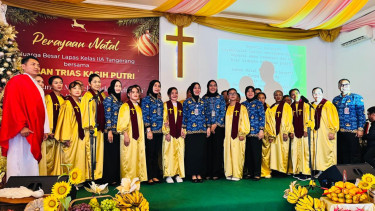 Momen Putri Chandrawati merayakan natal di Lapas Kelas IIA Tangerang 