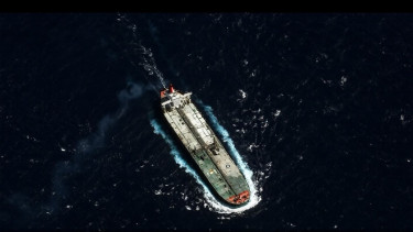 Kapal tanker minyak Venezuela Bella 1 yang tengah diburu AS di Laut Karibia