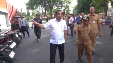 Bupati Karawang Aep Syaepuloh