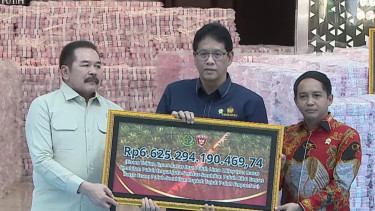 Kejagung Serahkan Rp 6,6 Triliun Hasil Penertiban Satgas PKH ke Negara