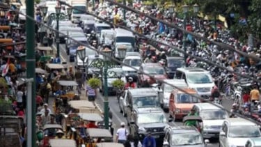 Kepadatan Lalu Lintas di Malioboro Yogyakarta