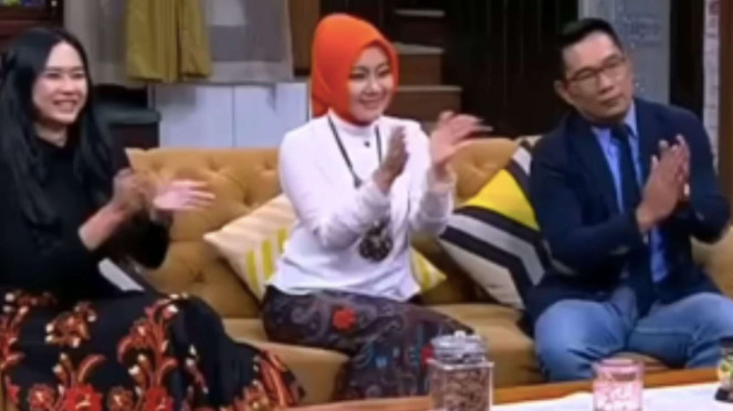 Momen Aura Kasih bersama Ridwan Kamil dan Atalia Praratya