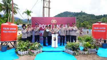Wakapolri Komjen Dedi Prasetyo meresmikan sumur bor di Sumbar