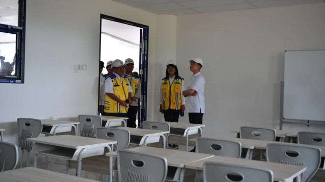 Wapres Gibran Rakabuming Raka Kunjungi Sekolah SMA di IKN