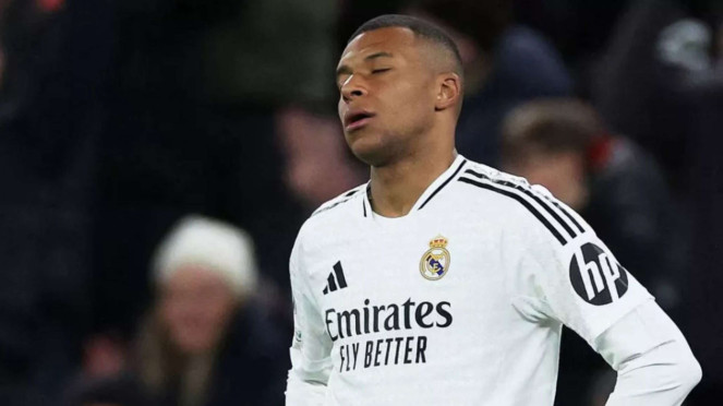 Pemain Real Madrid, Kylian Mbappe, 1. Kartu Merah Eduardo Camavinga, 2. Sisi Kanan Pertahanan Mudah Ditembus, 3. Performa Vinicius Junior di Bawah Ekspektasi, 4. Penyelesaian Akhir yang Tidak Efektif