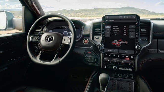 Interior Mobil Ram 1500 TRX