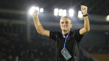 Pelatih Persis Solo, Milomir Seslija