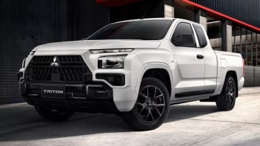 Mobil Baru Mitsubishi Triton Street facelift 2026