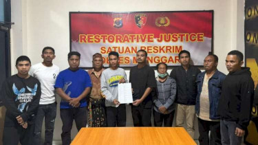4 polisi tersangka penganiayaan berat di NTT berdamai dengan bayar denda adat