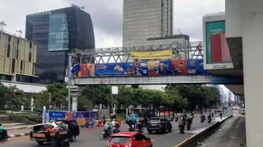 Jembatan penyeberangan orang (JPO) di Sarinah, Jakarta Pusat 